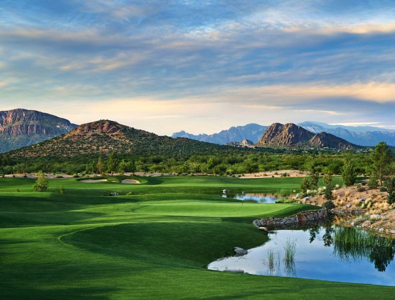 Casino Del Sol Driving Range